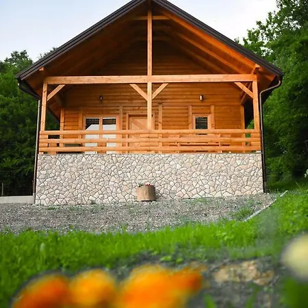 Seosko Domacinstvo Mljecanica Lodge